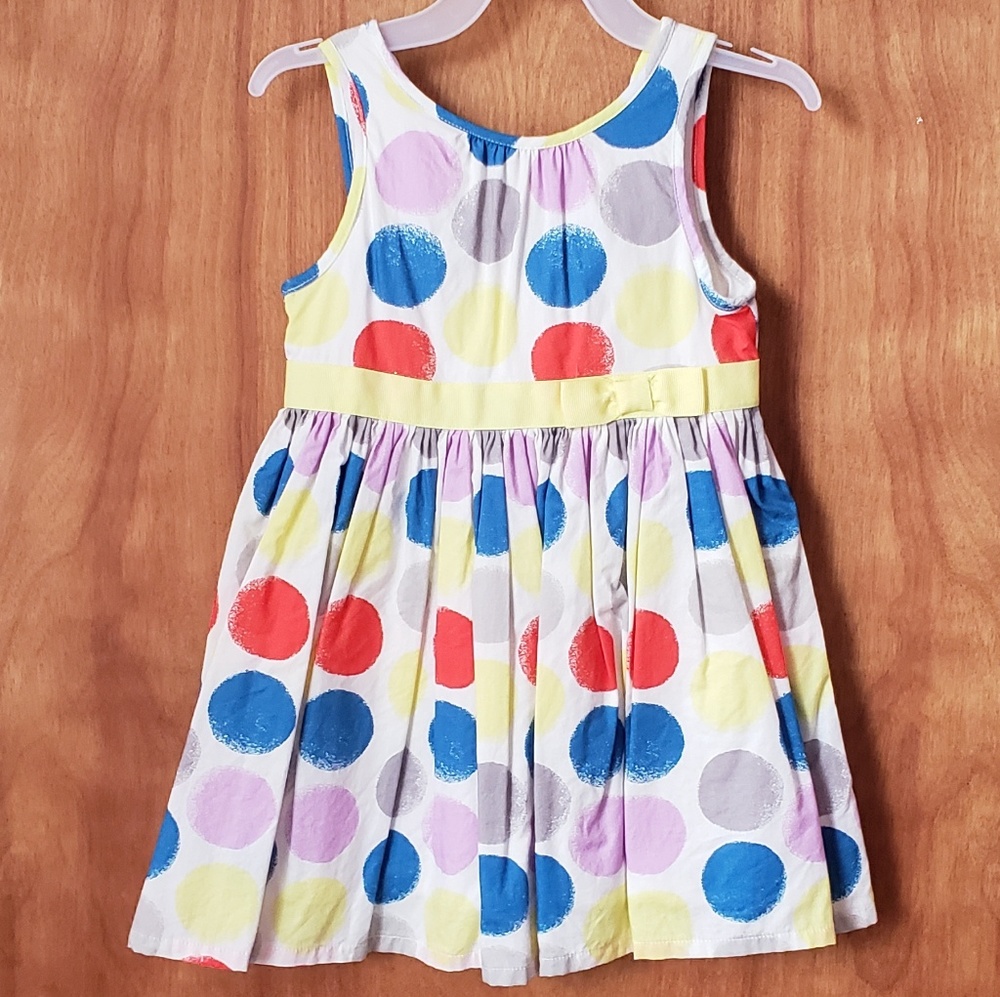 Fun, colorful sleeveless dress!